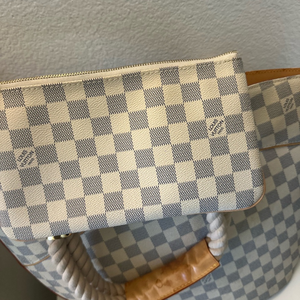 Louis Vuitton Checkered Tote Bag - Cream and Gray - Picture 3 of 7